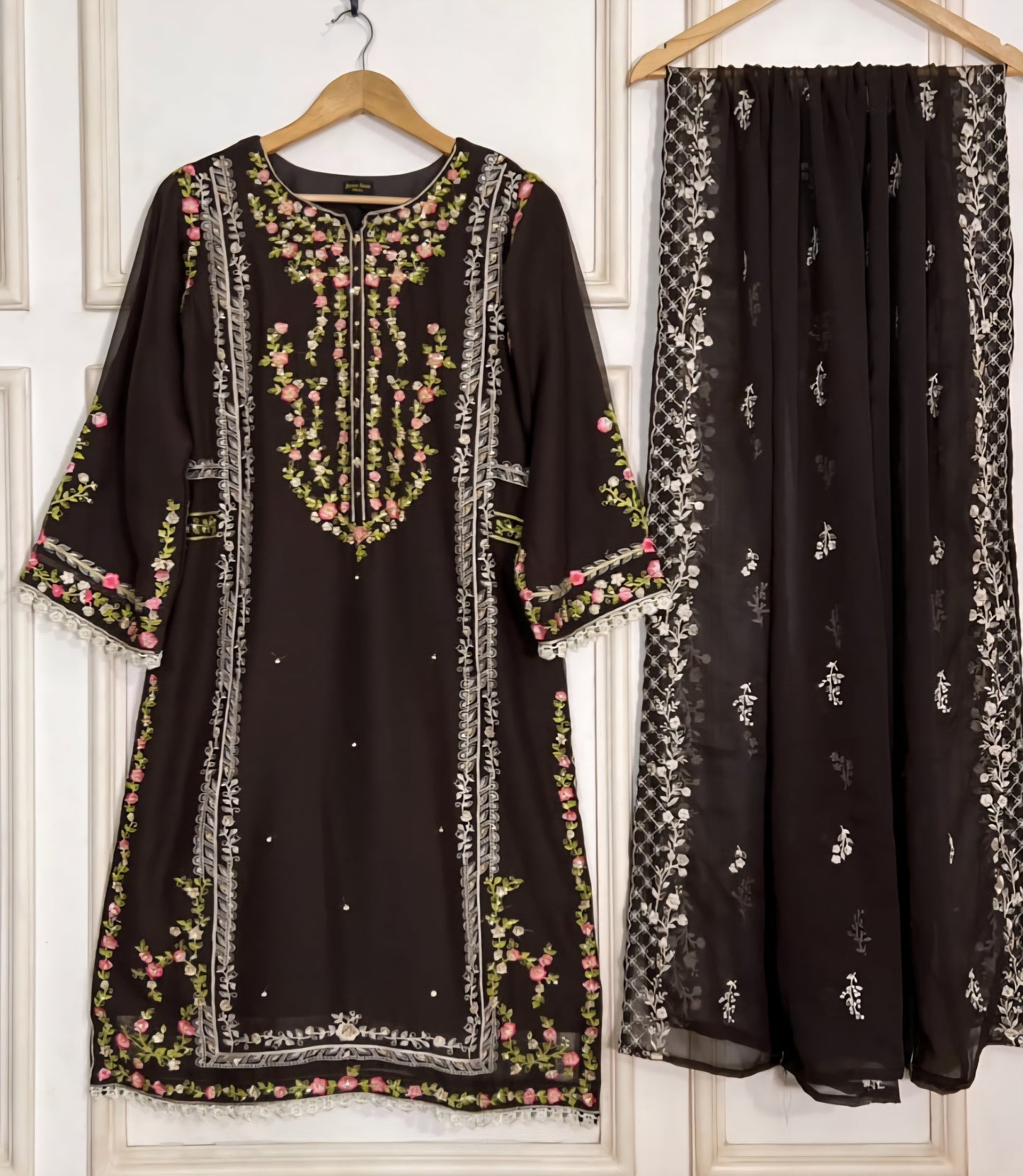 EMB CHIFFON OUTFIT