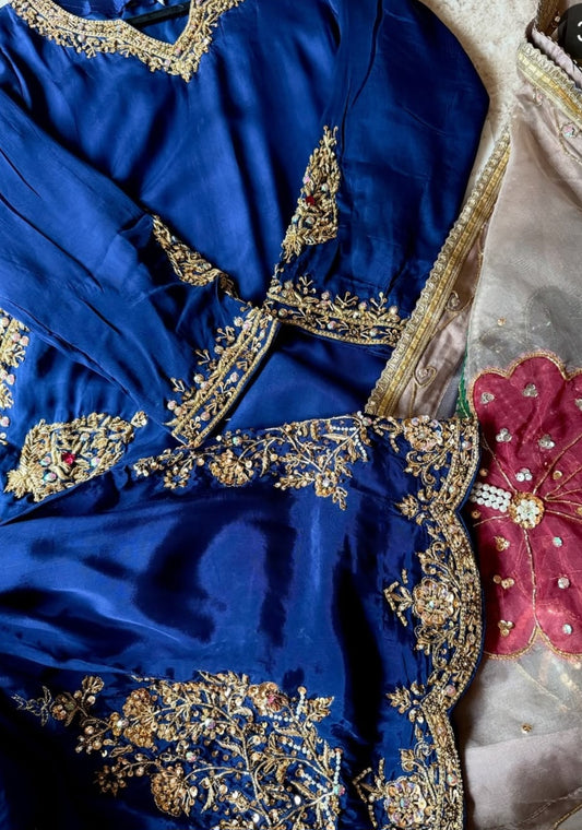 HAND PAINTED DUPATTA OUTFIT