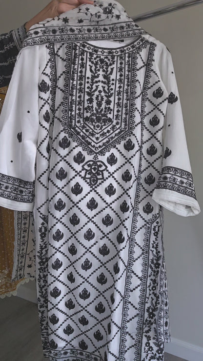 EMB CHIFFON OUTFIT